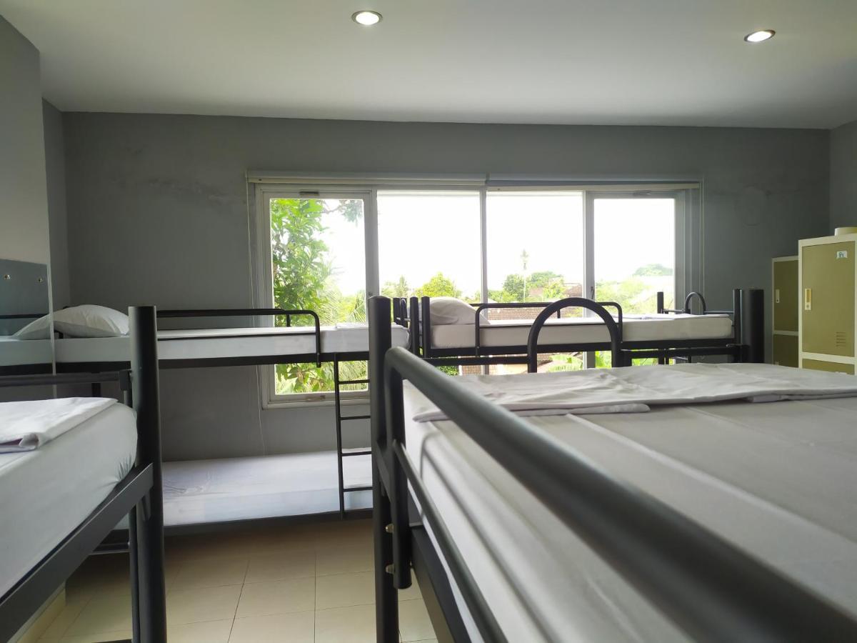 Footprints Xperience Hostel Mataram Exterior photo